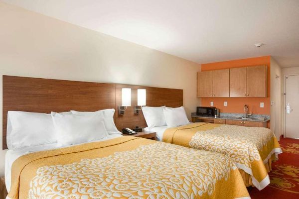 DAYS INN & SUITES BY WYNDHAM C (Caldwell)